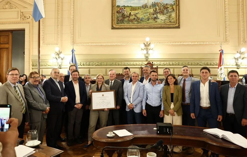 El Senado brindó un emotivo reconocimiento a la Vicegobernadora Gisela Scaglia