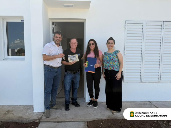 Brinkmann: Entregaron la 12º vivienda del año de Habitar