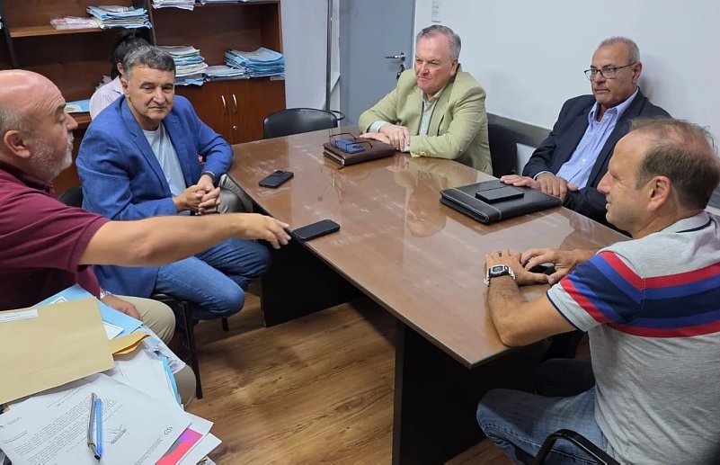 Michlig y González realizaron numerosas gestiones en reparticiones provinciales junto a José L. Sánchez de Villa Trinidad