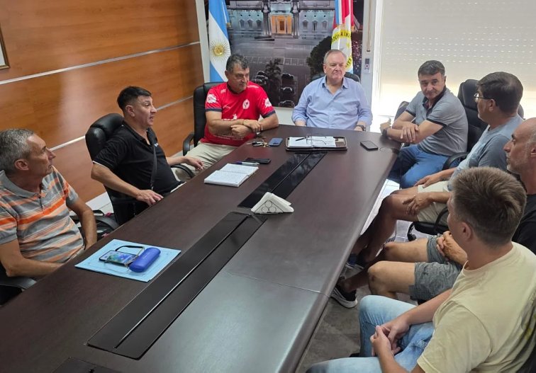 El Senador Michlig entregó aportes FANI en La Lucila y mantuvo reuniones institucionales en San Cristóbal