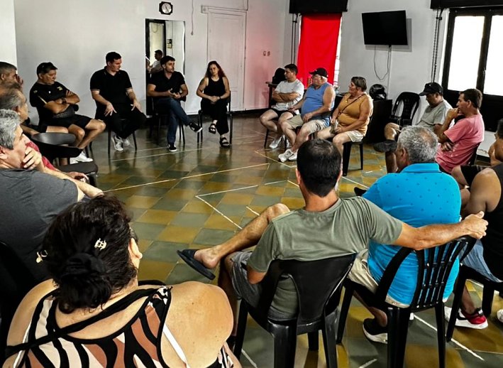 Sofía Masutti se reunió con trabajadores de la planta Verónica de Suardi