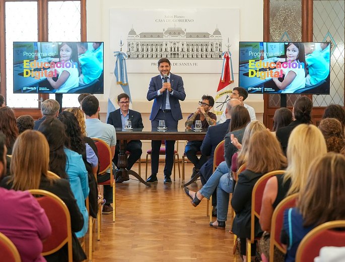 La provincia impulsa un programa para fortalecer la educación digital