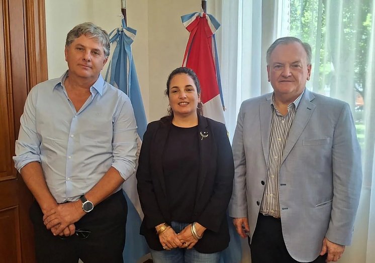 Michlig analizó proyectos comunales con autoridades de Aguará Grande y Las Palmeras