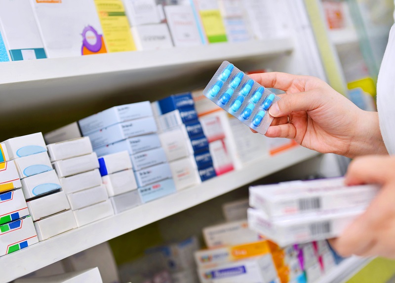 Ante la reducción de envíos de Nación, la Provincia amplió la compra de medicamentos esenciales
