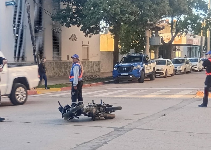 Morteros: Choque entre auto y moto dejó como saldo un lesionado