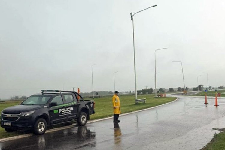Corte total en la RN 34 por el colapso de una alcantarilla en Lehmann