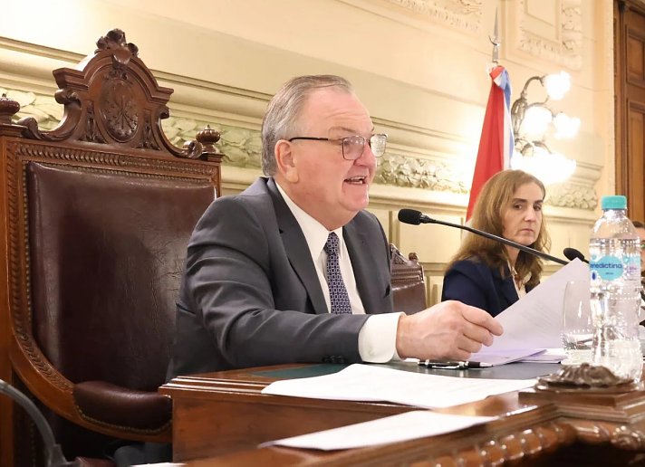 Viviendas sin terminar: el Senado pide precisiones al Ejecutivo