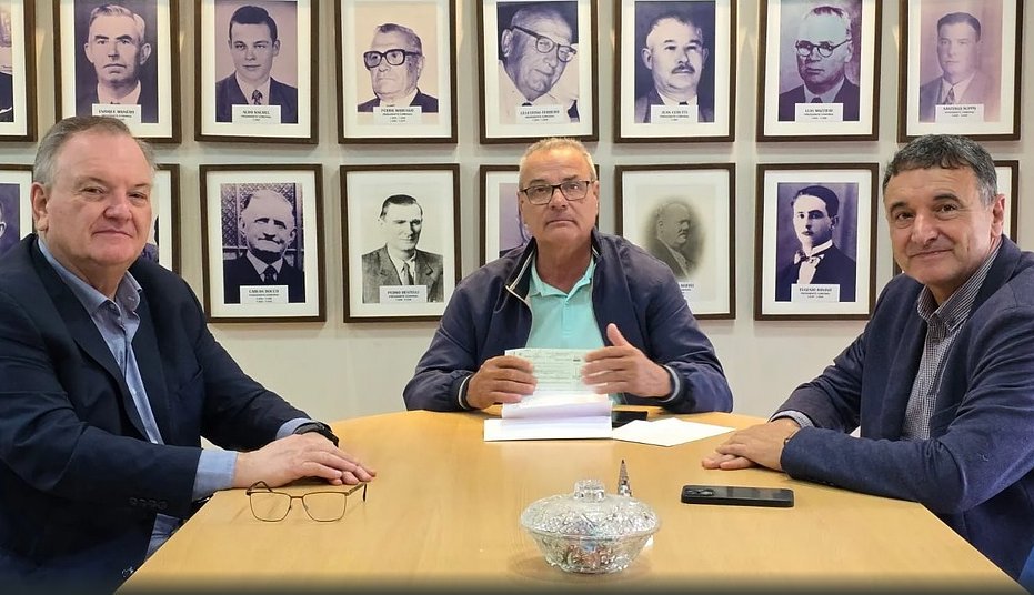 Michlig y González visitaron Villa Trinidad y avanzan gestiones por obras y gasoducto