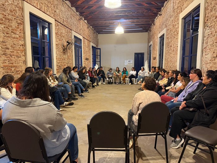 Suardi lanzó “Crianza en Ronda”, un espacio de acompañamiento para familias