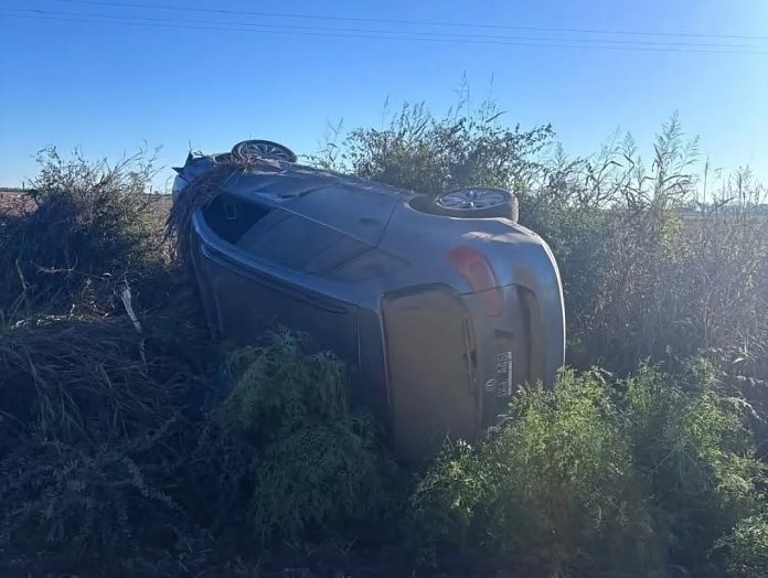 Vuelco en zona rural de Brinkmann: una mujer fue hospitalizada