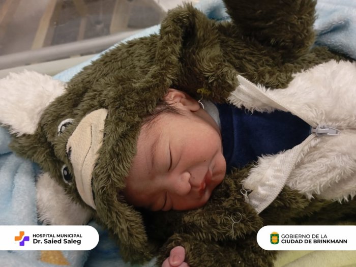 Fausto, el primer bebé nacido en la nueva sala de partos del Hospital Municipal de Brinkmann