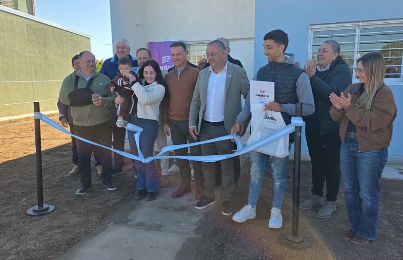 Ataliva: Inauguraron cinco viviendas y anunciaron nuevas obras de infraestructura