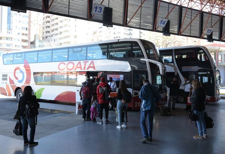 Transporte en Córdoba: FETAP dio marcha atrás con la suspensión de gratuidades