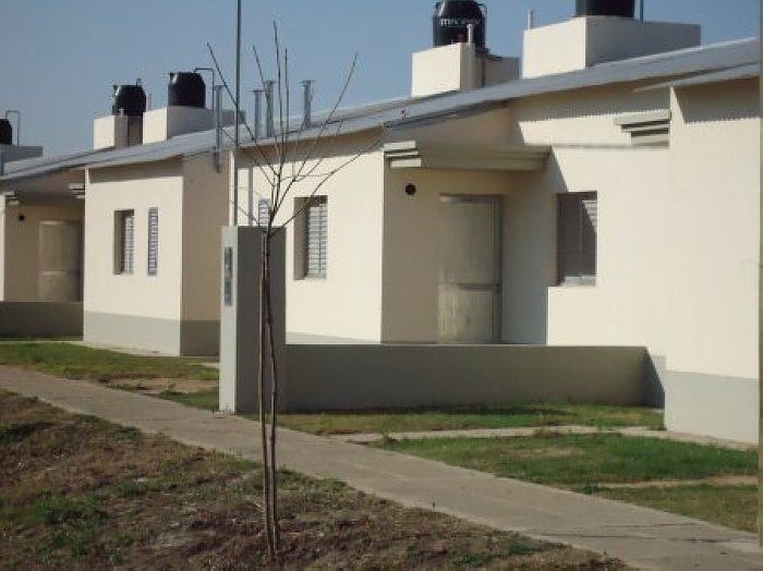 El Gobierno provincial inaugura 22 viviendas sociales en el departamento San Cristóbal