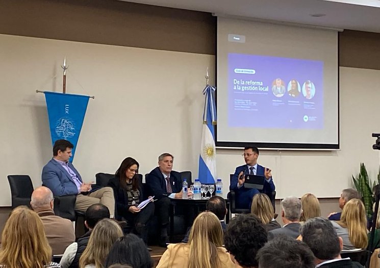 Funcionarios de Suardi participaron de una capacitación sobre gestión municipal