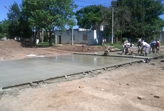 Avanzan diversas obras públicas en la ciudad de Brinkmann