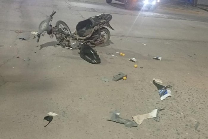 Suardi: Dos jovencitas sufrieron lesiones graves tras un choque entre un auto y una moto