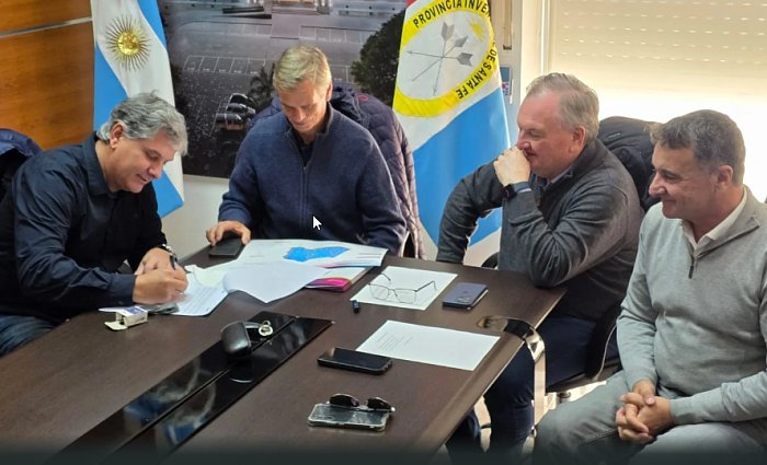 Provincia destina más de $852 millones para obras viales en cuatro localidades del departamento San Cristóbal