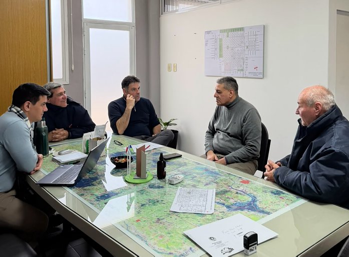 Suardi y Monte Oscuridad coordinan acciones para mejorar los caminos rurales