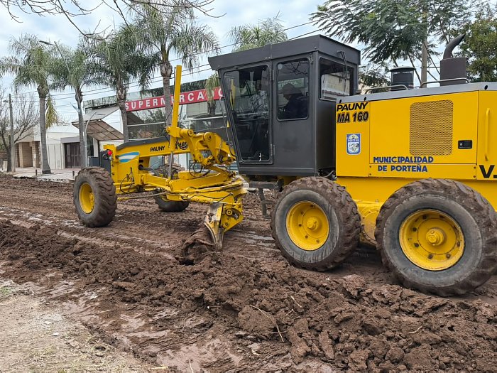 Comenzó la esperada repavimentación de calle San Martín en Porteña