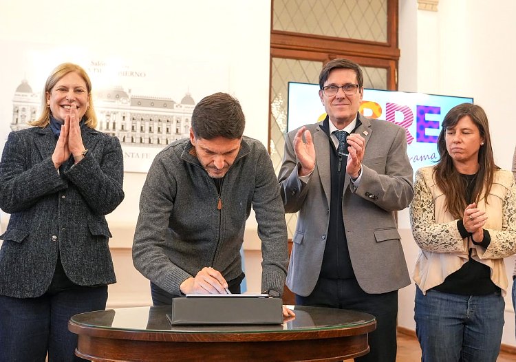 Santa Fe construirá 82 nuevas aulas en escuelas de toda la provincia