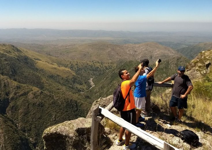 Fin de semana largo: Más de un millón de turistas viajaron por el país, pero el gasto fue menor