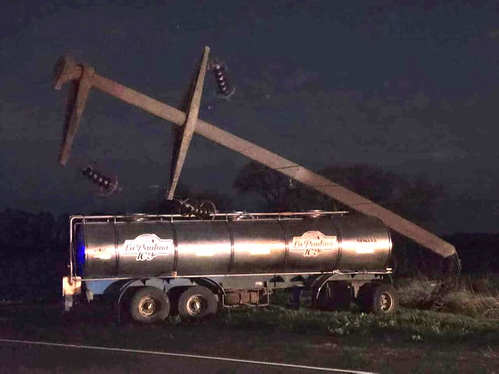 Un accidente provocó la caída de un poste y dejó sin luz a Brinkmann