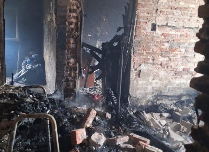 Importantes daños materiales tras un incendio en una vivienda de Balnearia