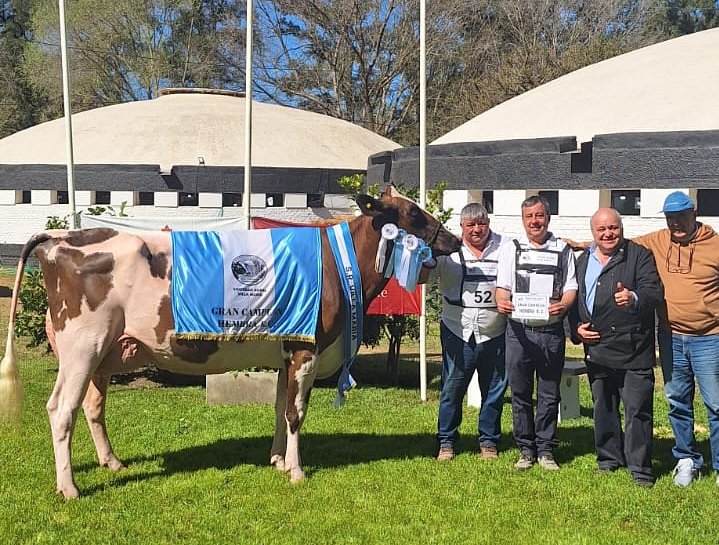 MUNDO-GEN se destacó en la Expo Rural de Villa María con múltiples campeonatos