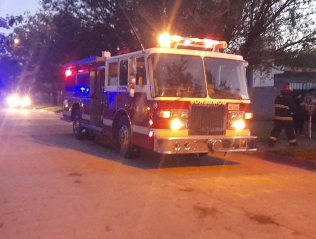 Bomberos Voluntarios de todo el país hicieron sonar sus sirenas por un reclamo de fondos