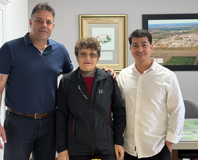 El Municipio de Suardi entregó pintura al Centro de Jubilados