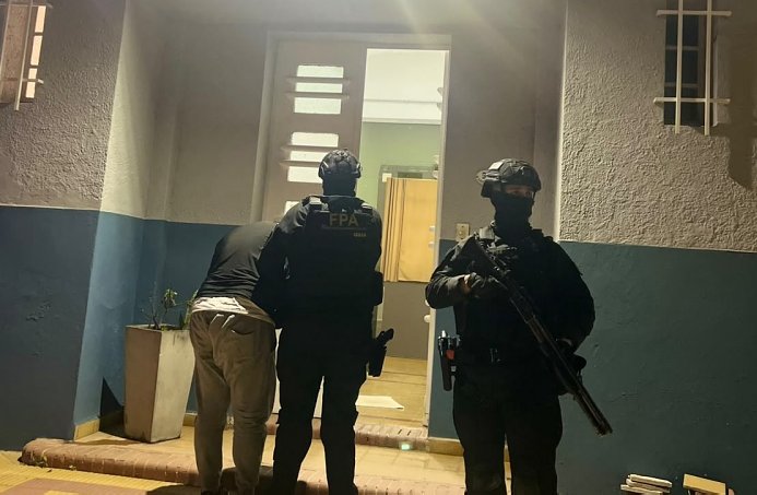 Porteña: Detuvieron a un hombre con estupefacientes durante un operativo de la FPA