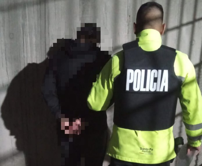 Aprehendieron a un hombre tras embestir a un policía durante un control en Ceres