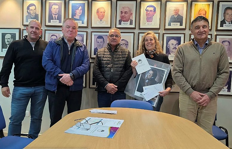 Michlig y González entregaron aportes por más de $21 millones en Villa Trinidad