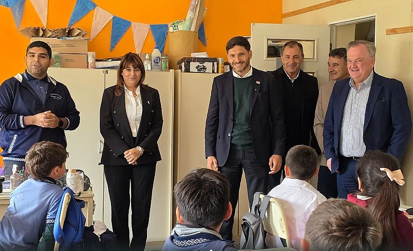 Pullaro y Michlig inauguraron obras educativas y nuevos espacios comunitarios en el departamento San Cristóbal