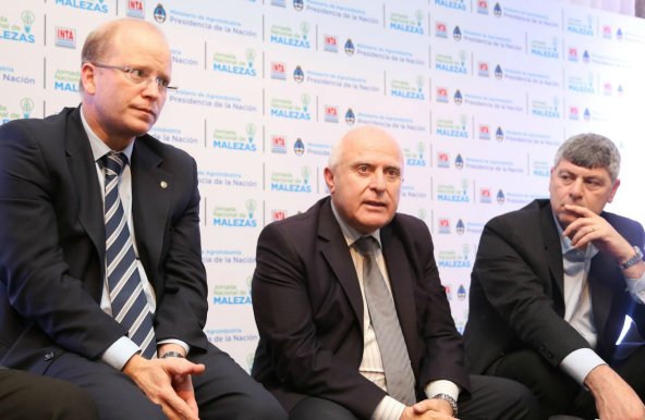 Provincia y Nación anunciaron ayudas para el sector lechero