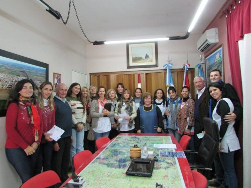 Boscarol entregó los fondos del FAE a escuelas de Suardi