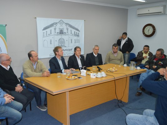 Garibay pasó por Sunchales e informó que la prioridad son las obras viales