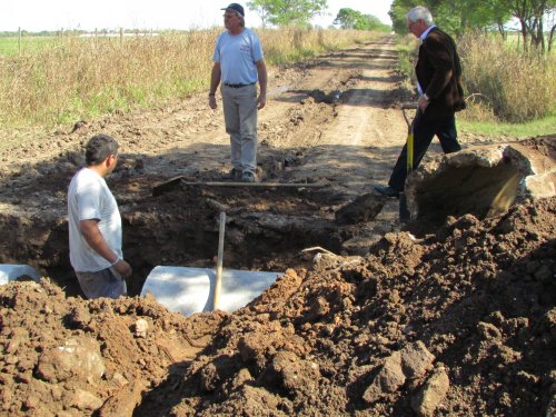 Presentan petitorio para reparar los caminos de zona rural de Suardi