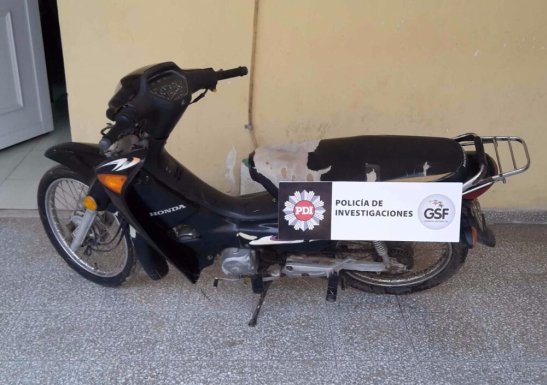 Encontraron en Ceres una moto robada en Suardi