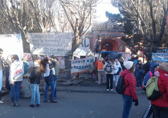 Radio Belgrano en Santa Cruz: Incidentes en la Legislatura