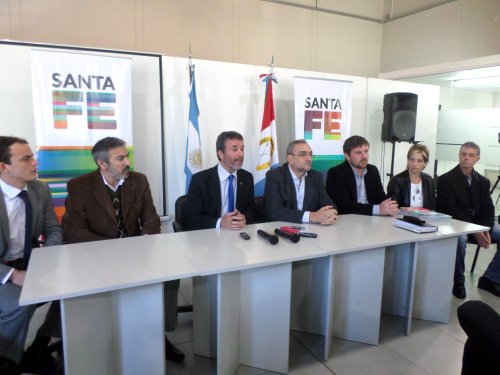 Entregaron fondos a localidades del Depto. Castellanos