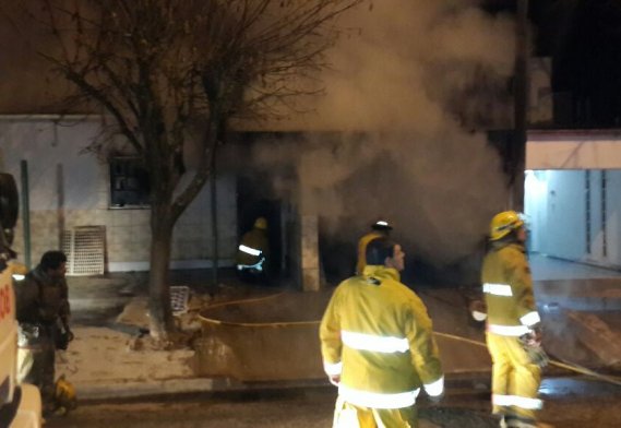 Sunchales: Una casa quedó destruída por un incendio
