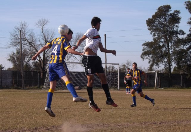 La Liga: Tiro y 9 de Freyre siguen siendo sólidos punteros