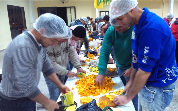 Suardi: El locro del Jardín una tradición de los 20 de Junio
