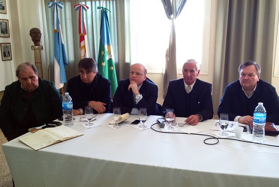 Contigiani marcó claras diferencias con el gobierno nacional
