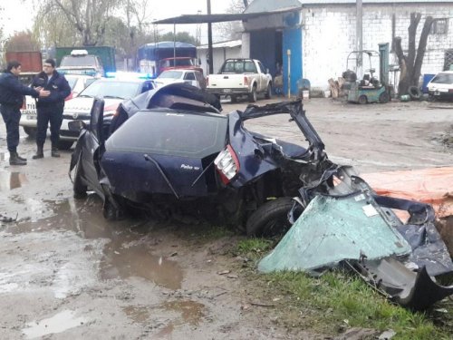 Dos muertos y un herido en un accidente en Las Varillas