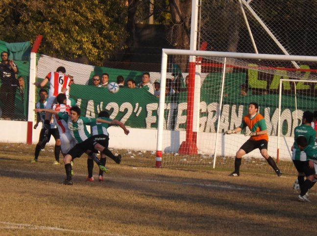 La Liga: Tiro salvó el invicto en Las Varillas. Sportivo recuperó el rumbo