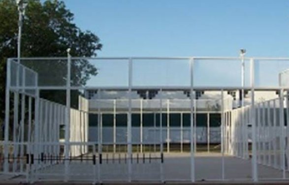9 de Julio tendrá canchas de blindex para el padel