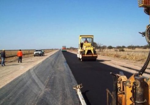 Comenzaron la pavimentación de la Autovía 34